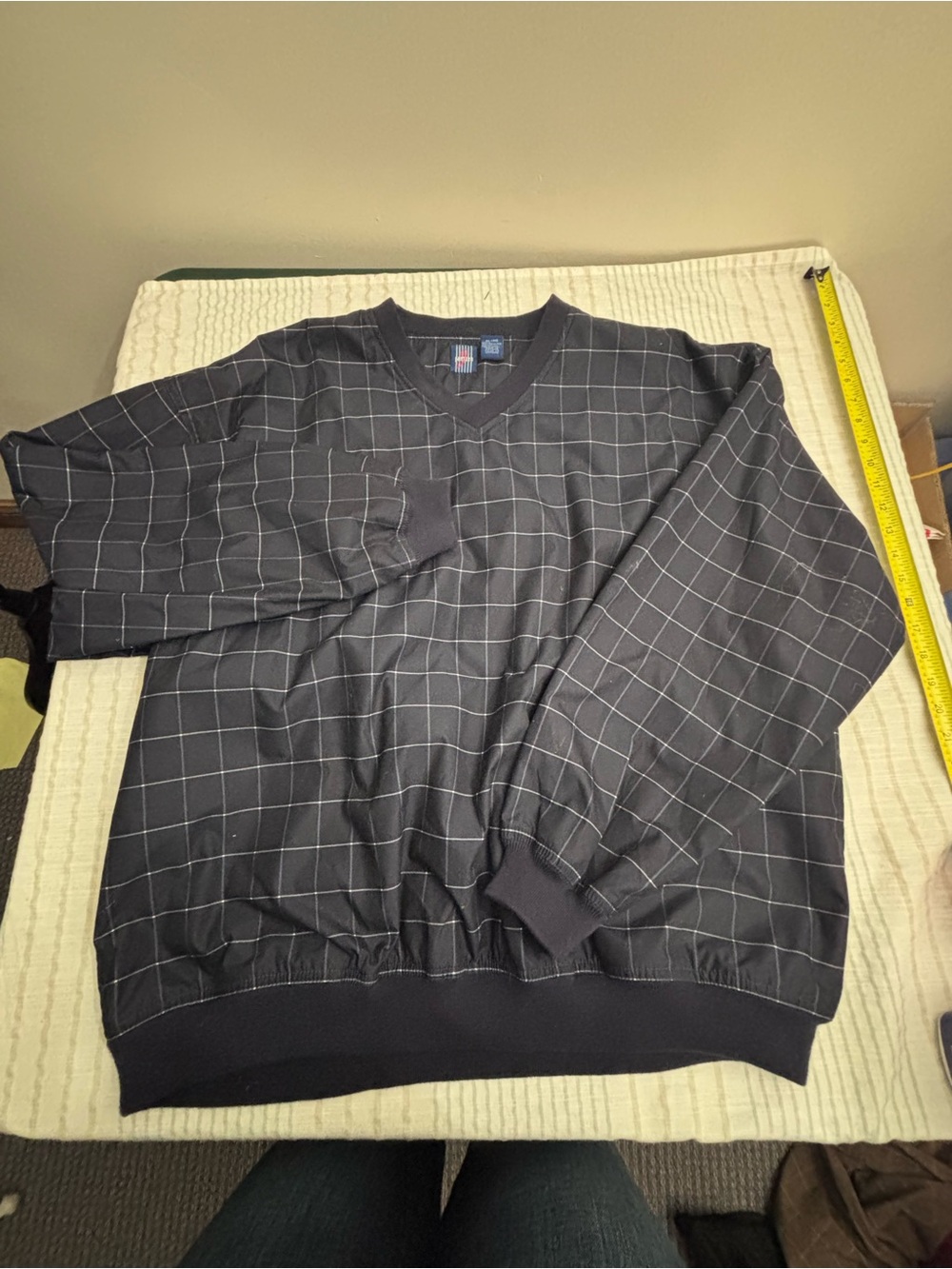 Jantzen Black V-Neck Windowpane Pullover